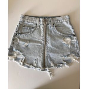 Carmar LA Denim Zuni Zip Front Skirt size 2